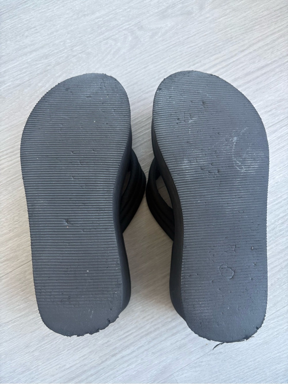 Women’s Platform Wedge Flip Flops - Picture 3 of 15